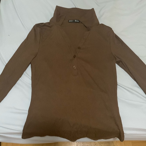 SHEIN Essnce Solid Half Button Rib-knit Tee - Picture 1 of 1